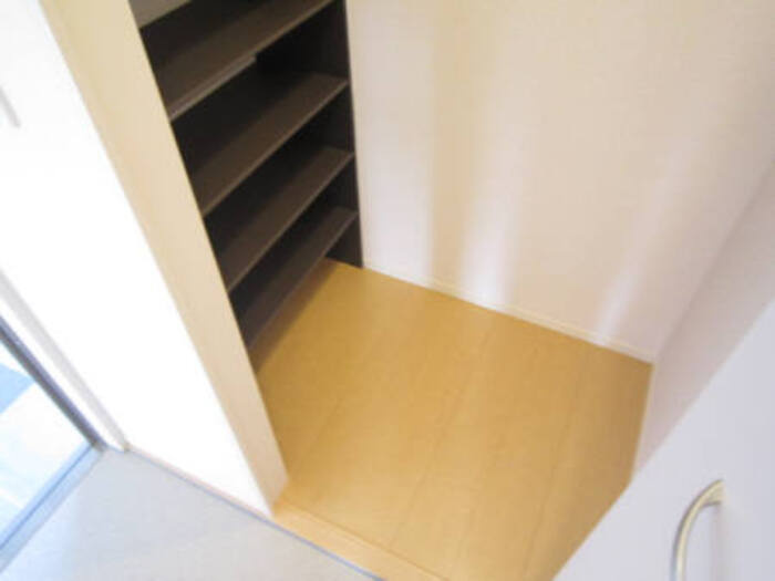 レスペート【キャッシュバック対象】の収納|大きなスペースがあり、収納には困りません