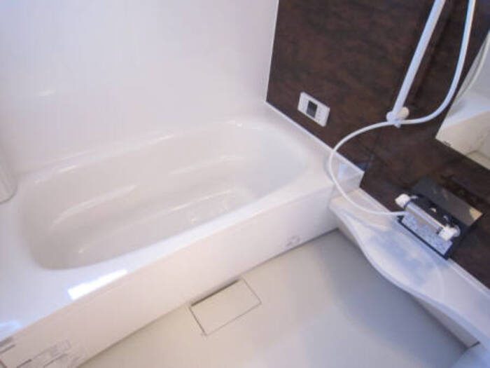 レスペート【キャッシュバック対象】の浴室|きれいなお風呂です