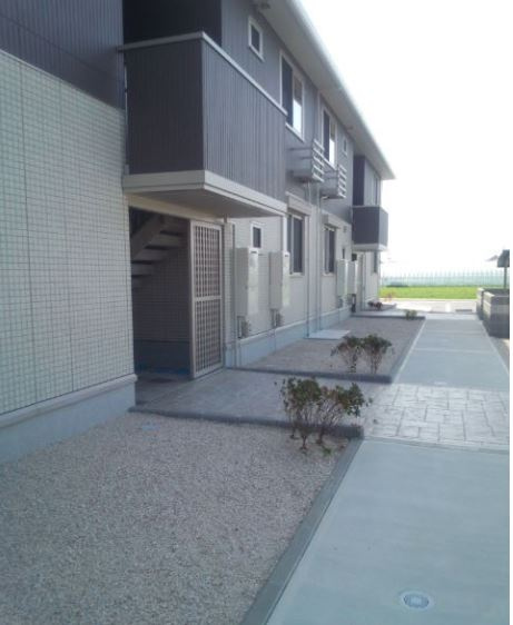 レスペート【キャッシュバック対象】のエントランス|ゆとりのあるエントランスです