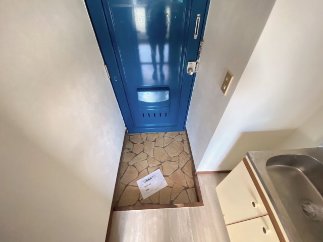 クレインファーストの玄関