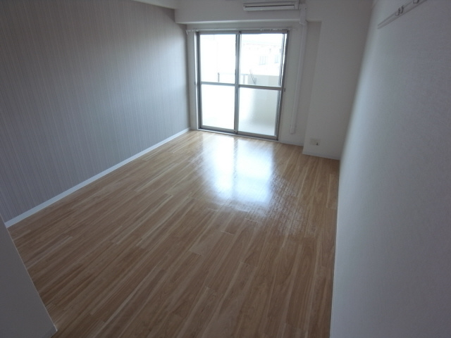 シュロスフォンコウナンの居間・リビング