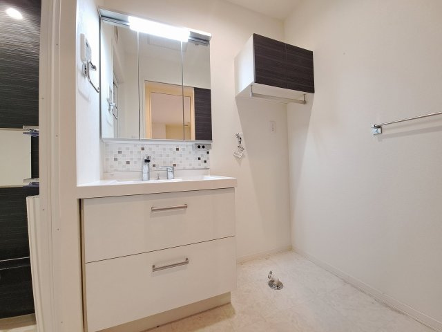 リラサーレ甲子園高潮町の洗面所