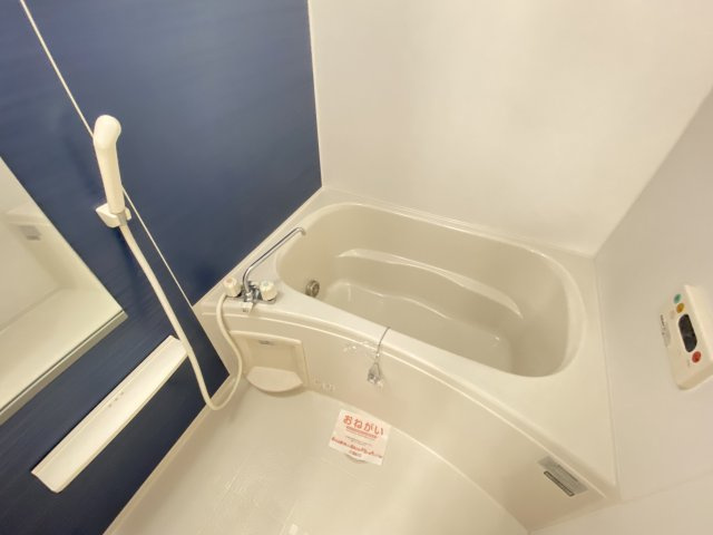【浴室】 | レットル・ダムール　Ⅲ | ※同物件、別のお部屋の写真です