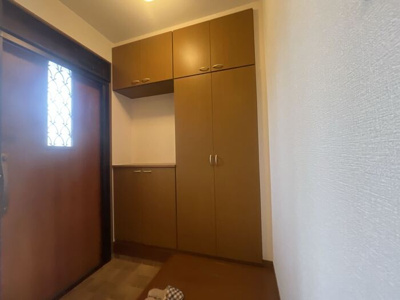 【玄関】 | ロイヤルシャトー