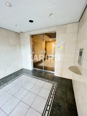 アヴァンセクール京橋南のロビー|ゆとりのあるロビーです