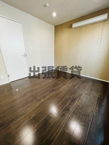 仲介手数料0円！A-FLATの居間・リビング