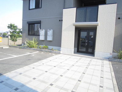 【エントランス】 | メーヴェ