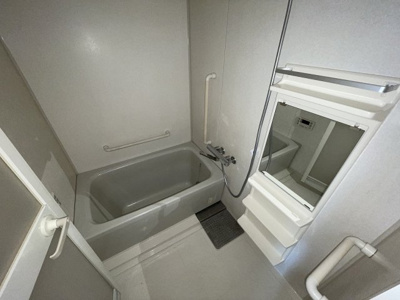 【浴室】 | ルネスアレイゼ | 別のお部屋の写真です