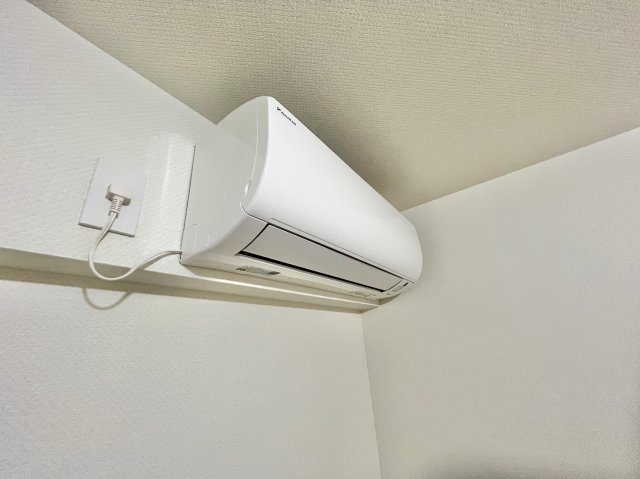 デルフィ西大路 2階の冷暖房・空調設備