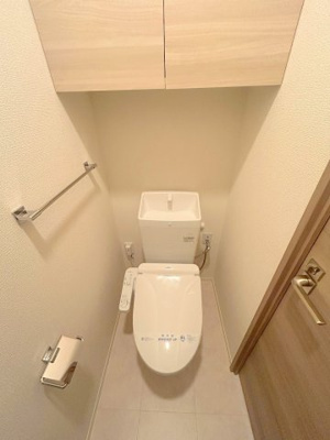 【トイレ】 | トリシア・ヒナ