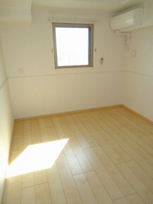 【寝室】 | リバーサイドヒル