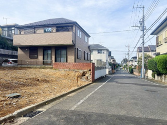 【前面道路含む現地写真】