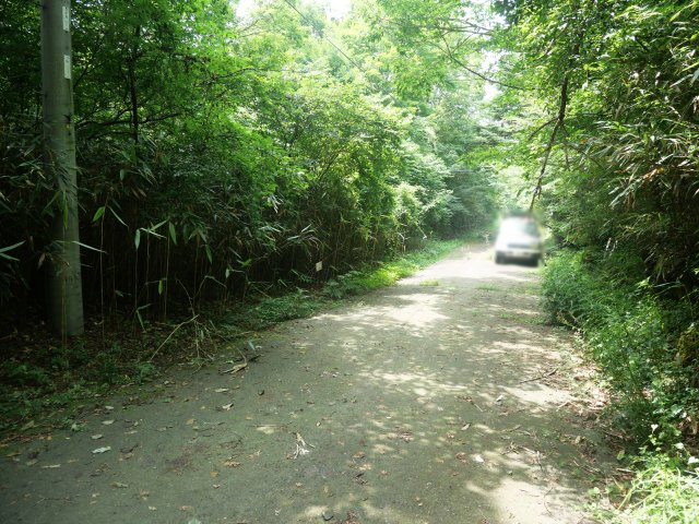富士ヶ嶺高原別荘地　富士ドクタービレッジ④の前面道路含む現地写真