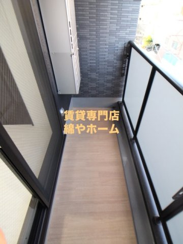 NU岸里駅前のバルコニー|お洗濯にも便利なバルコニー付き