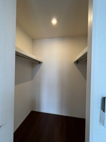 マルベリーの収納|ウォークインクローゼット