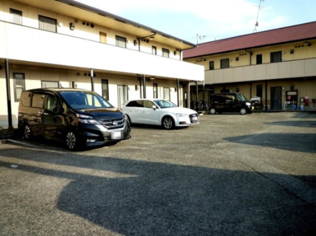 【駐車場】 | ハイツ花のこみち　B棟