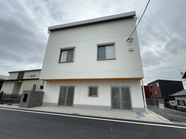 袋井高尾店舗の外観