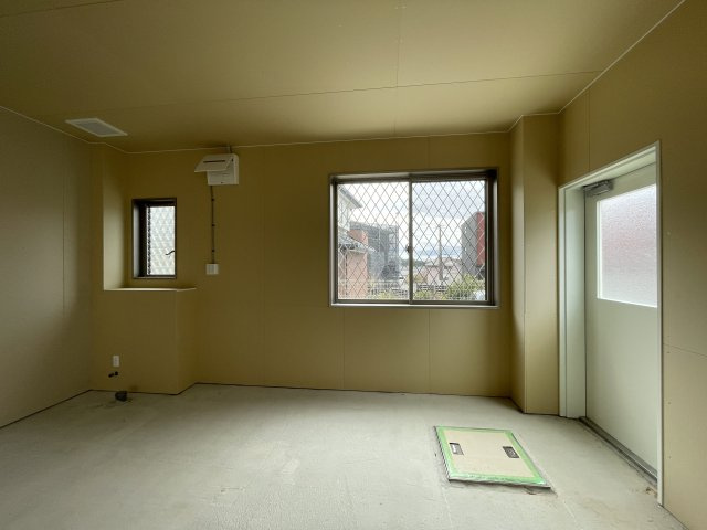 袋井高尾店舗の内装