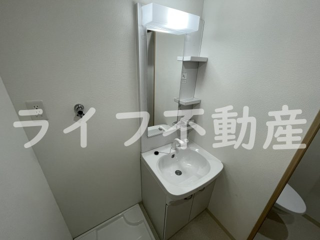 badge tomoi ESTⅡの独立洗面台|独立洗面台で身支度をすべて済ませてしまいましょう