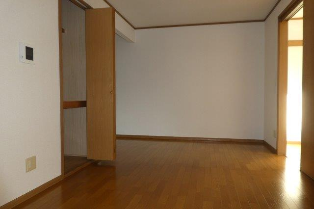 カリーノ・カーサＢの居間・リビング