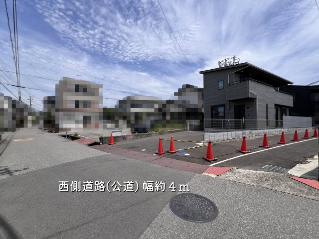 【前面道路含む現地写真】 | 高知市鴨部高町（未入居物件）
