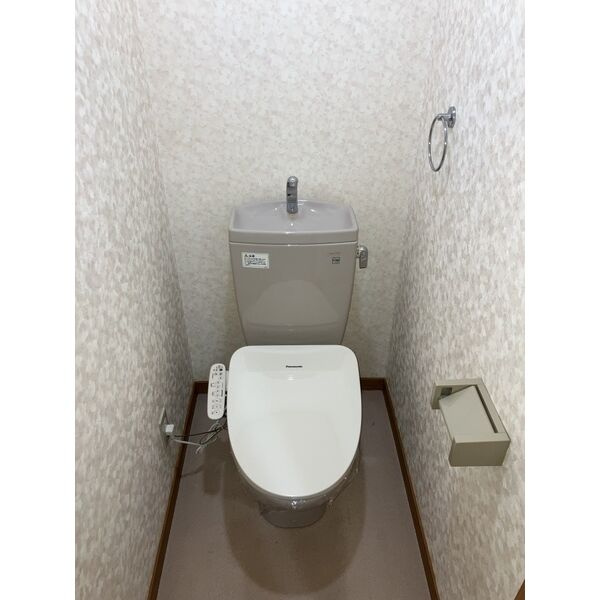 ヨーロピアンシャレー諸の木のトイレ
