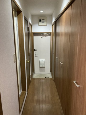 【玄関】 | ベルエキップ大橋南Ⅱ | 別号室の写真になります。現況優先。