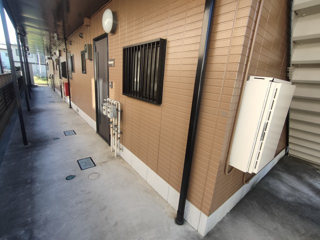 クローカス西町のロビー|落ち着いたロビーです