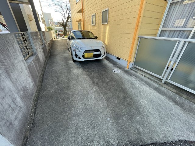 Rockyの駐車場
