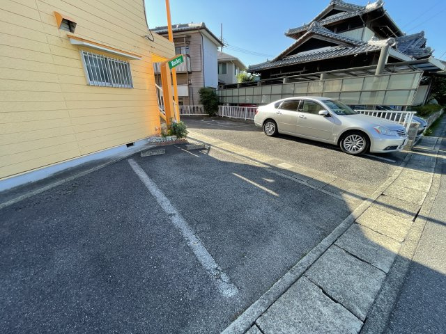 Rockyの駐車場
