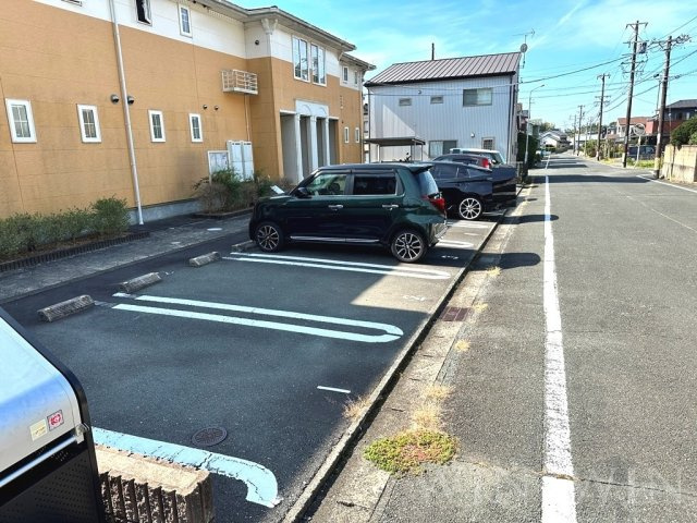 ヴィオラ多米の駐車場