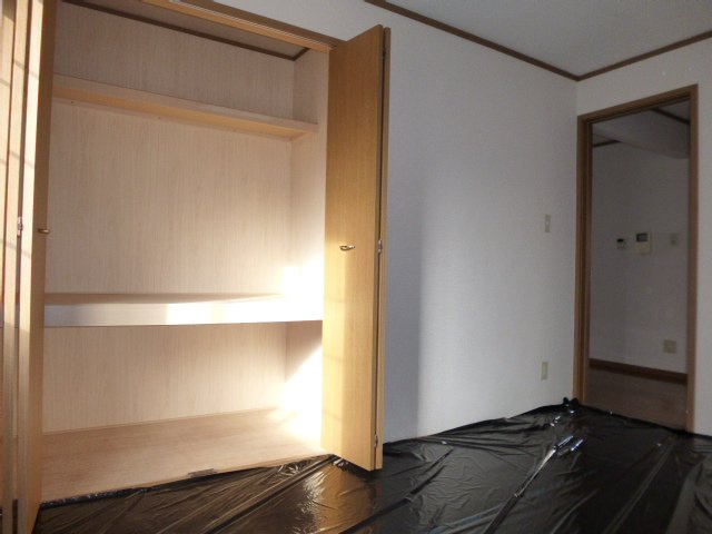 クレストールＤの寝室|和室