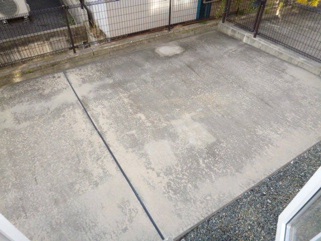 クレストールＤの庭