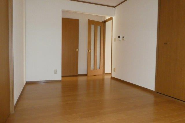 クレストールＤの居間・リビング