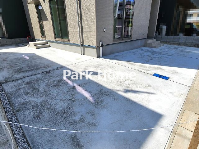 南国市篠原 ③ 新築戸建ての駐車場