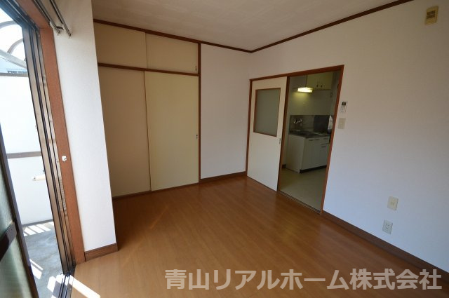 【居間・リビング】 | アマンヴィラ神宮前