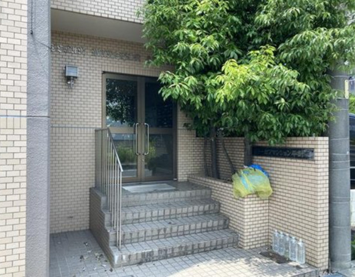 トーカンマンション平針のエントランス|仲介手数料【５０％OFF】キャンペーン中です！
お気軽にお問合せ下さいませ♪