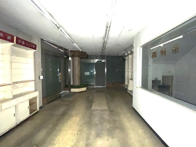【内装】 | 稲城長沼駅 徒歩2分 45.94坪 稲城長沼駅前ビル 1-3階 スケルトン