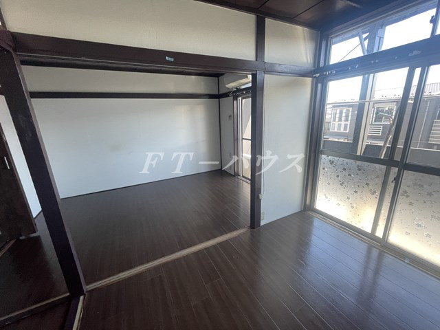 クロノス習志野の居間・リビング