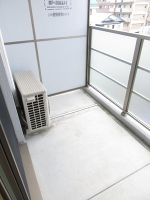 【バルコニー】 | エンブレイス大橋南 | 別号室の写真になります。現況優先。