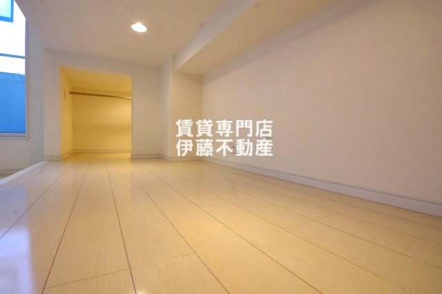 ティーダⅡの内装|アンダーロフト