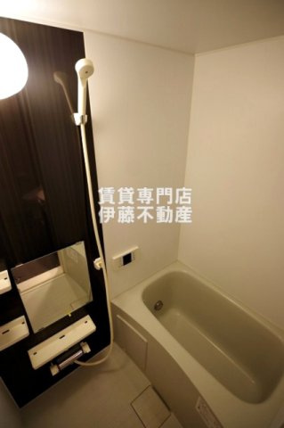 ティーダⅡの浴室|追い焚き機能付給湯設備