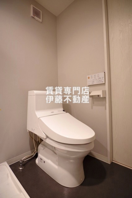 ティーダⅡのトイレ|温水洗浄暖房便座