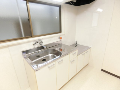 【キッチン】 | ファミール愛隣 | キッチンシンクは新品です。