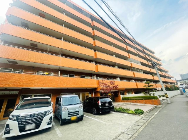 ハイラーク西京極