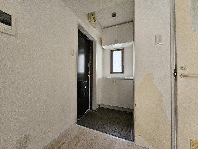 ヴィラ六甲道の玄関