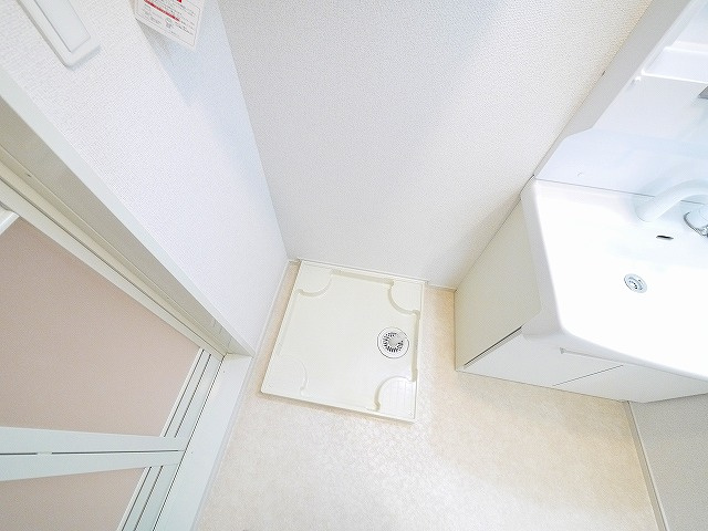 セレーノ東生駒Ｃの設備|洗濯機置き場です