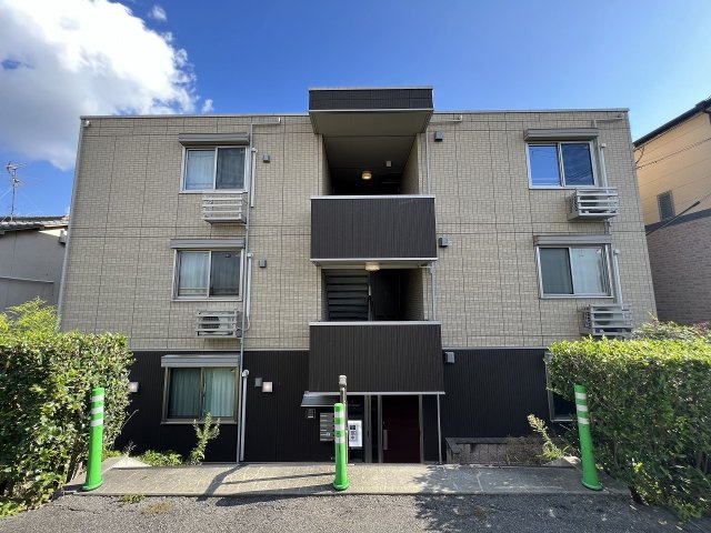 ジュネスの外観