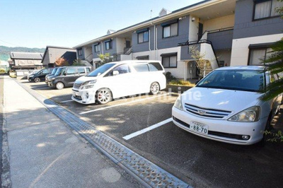 【駐車場】 | メゾンモチの木