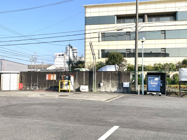 森6丁目店舗倉庫の駐車場